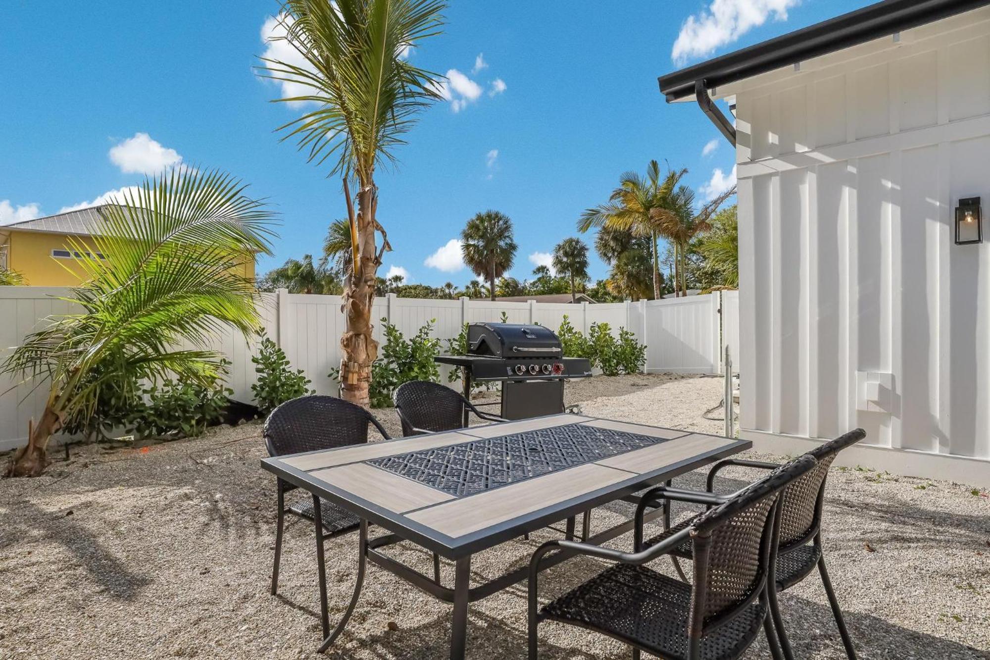 Honey I'M Holmes Villa Holmes Beach Exterior photo