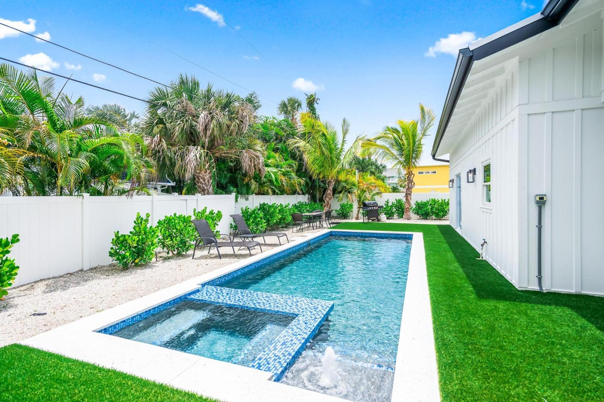 Honey I'M Holmes Villa Holmes Beach Exterior photo